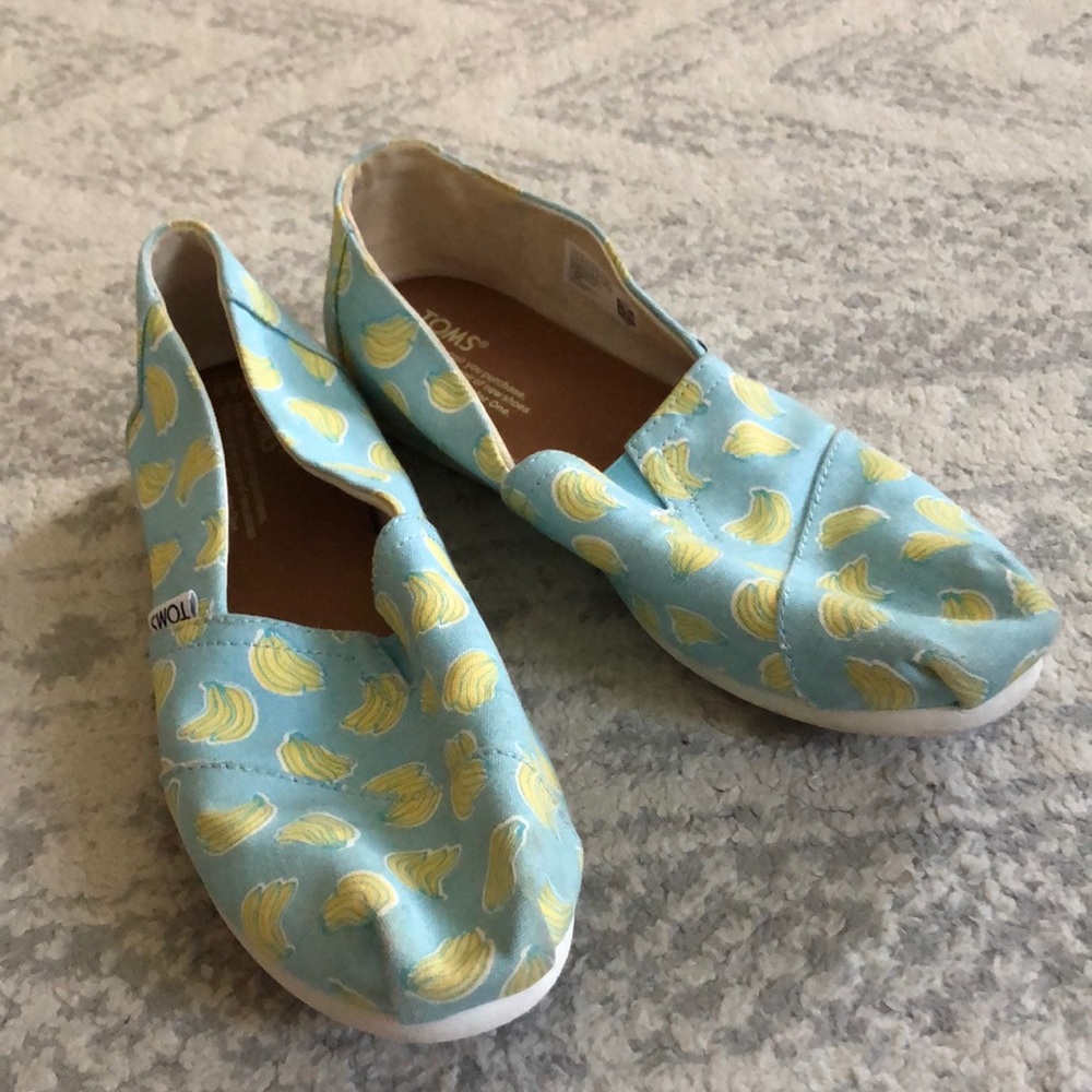 Banana print atoms